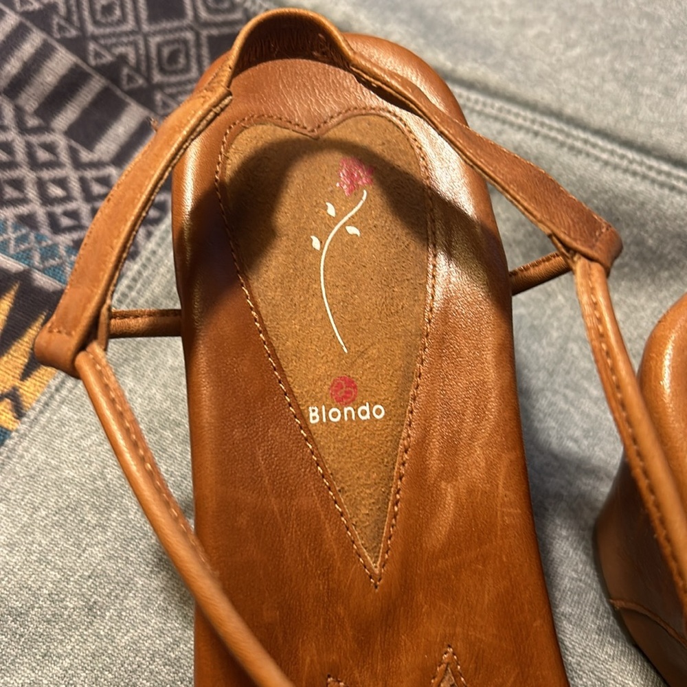 Blondo size 10 leather sandals - Picture 2 of 5